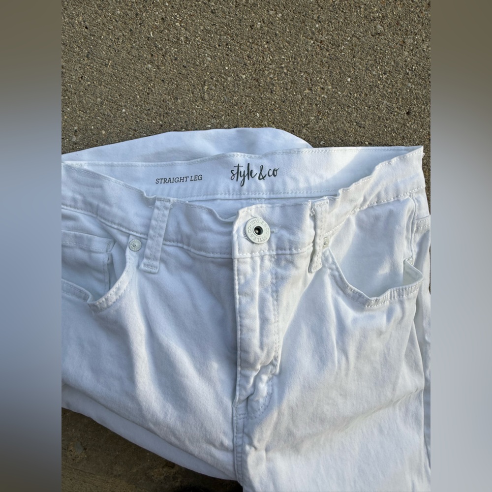 STYLE&CO Straight-Leg Jeans - Picture 3 of 4